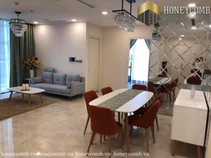 Beautiful floral decorated 3 bedrooms apartment in Vinhomes Golden River