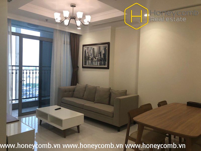 Cho thuê căn hộ với hai phòng ngủ tại Vinhomes Central Park