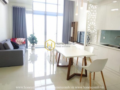 You will be fascinated by the beauty of this duplex apartment in Estella Heights