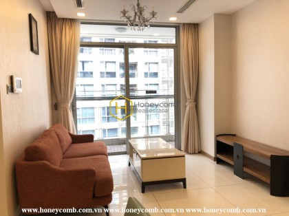 A glowy apartment in Vinhomes Central Park that builds up your lifestyle