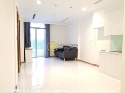 This Vinhomes Central Park apartment creates a close feeling for everyone coming into the area