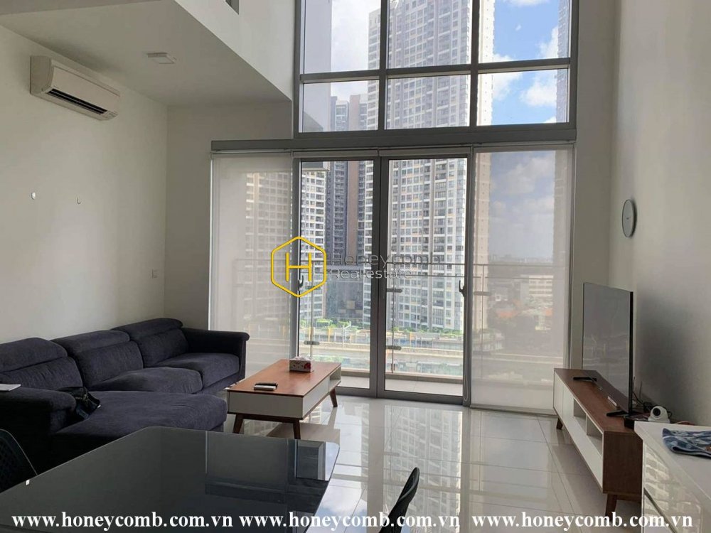 Hiếm khi nào có sẵn! Căn hộ duplex với đầy đủ nội thất ở Estella Heights