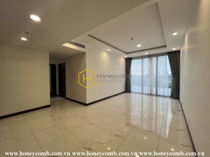 A stunning view from this unfurnished Empire City apartment is all what you need!