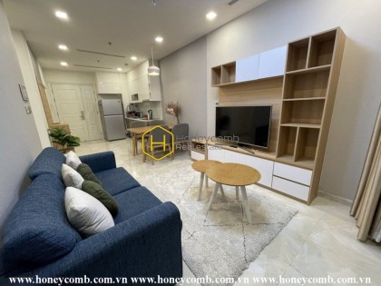 Căn hộ mới tinh với vài nội thất cơ bản cho thuê tại Vinhomes Golden River