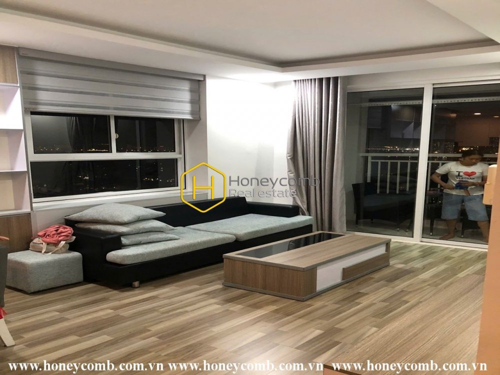 Căn hộ 2 phòng ngủ đầy đủ tiện nghi hiện đại trong Tropic Garden cho thuê