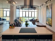 Decor accessories are kept to a minimum in this The Vista apartment