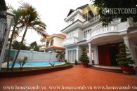 Modern layouts in this unfurnished 4 bedrooms villa for rent in District 2