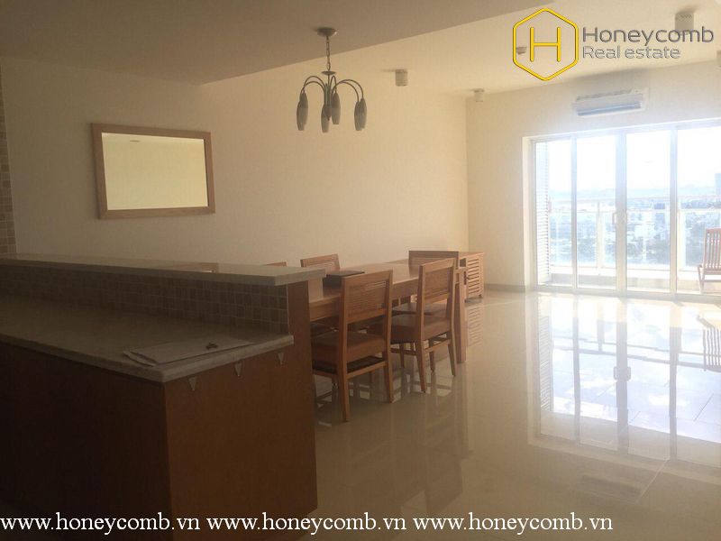 Convenient with 3 bedrooms apartment in River Garden for rent