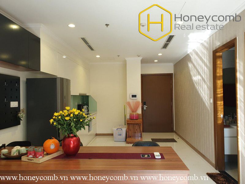 Modern design with 1 bedroom apartment in Vinhomes Central Park