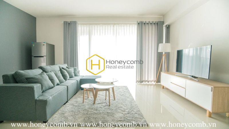 Live the uptown urban lifestyle you crave with this deluxe apartment in Vista Verde