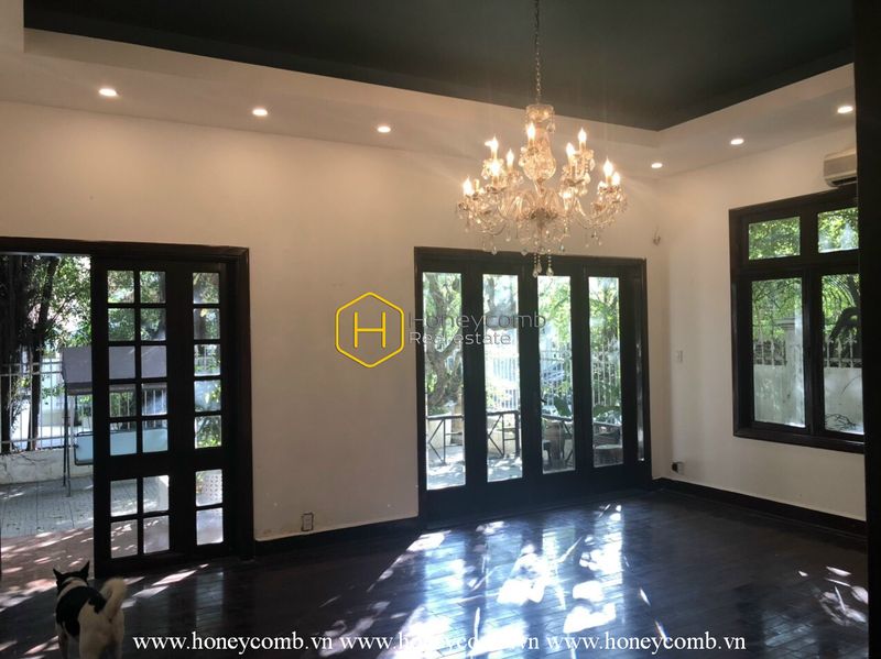 An oasis in the heart of Saigon: Rustic villa with full facilities for rent in District 2
