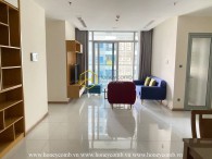 Simple but unique - the Vinhomes Central Park apartment for rent