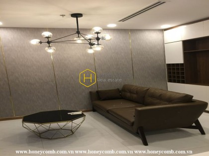 Simplified design apartment in Vinhomes Central Park for rent