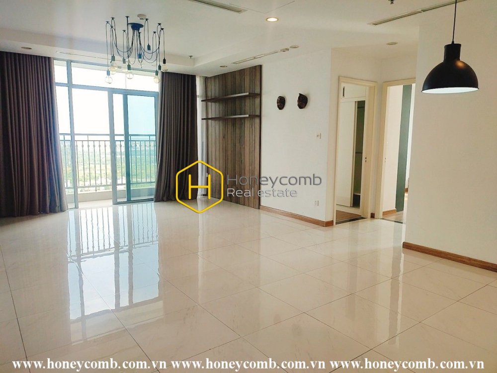 The elegance and uniqueness in design will make you be impressed by this 4 bed-apartment at Vinhomes Central Park