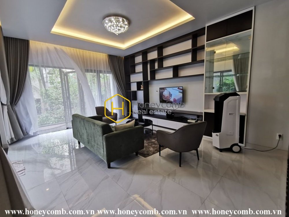 Unique architecture! The spacious Villa with contemporary taste in District 2 for rent