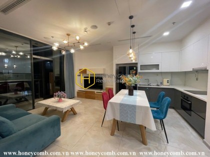 Luxury apartment for rent in Vinhomes Golden River with preferential price