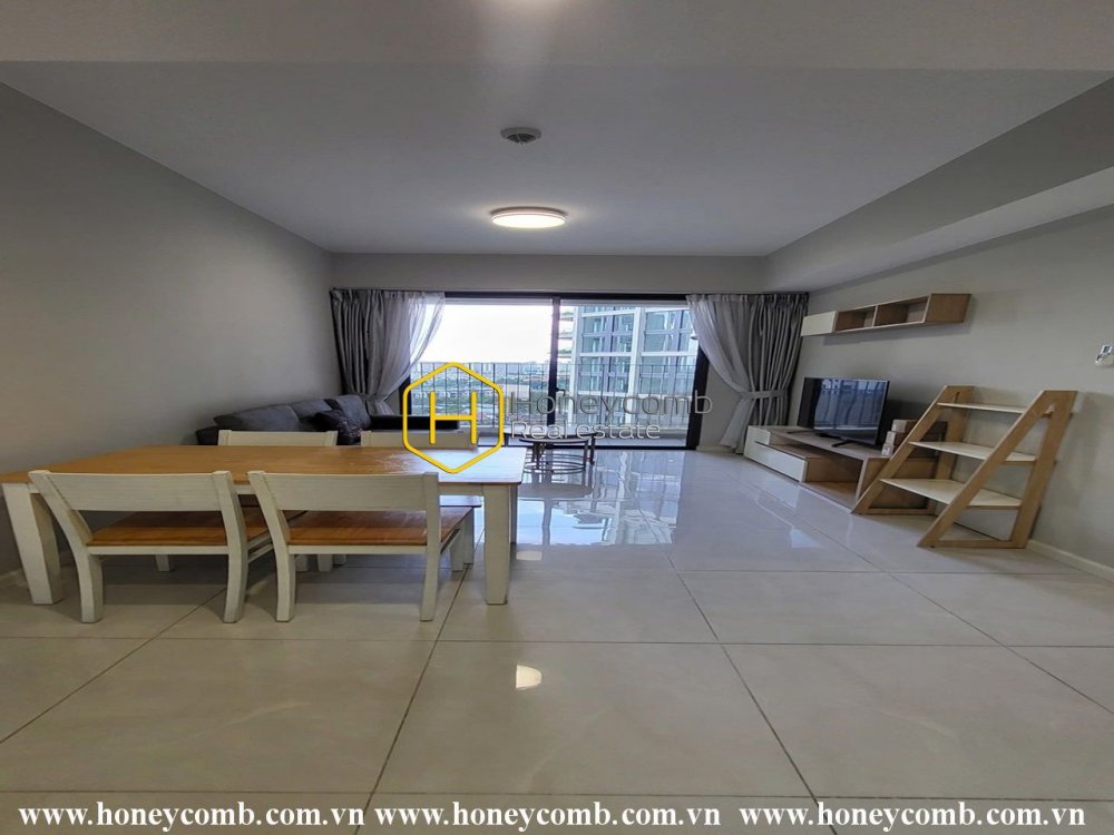A beautiful rustic apartment for rent in Masteri An Phu