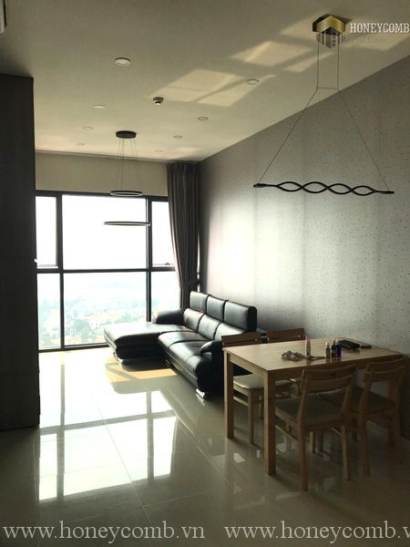 Căn hộ 2 phòng ngủ với thiết kế sang trong cho thuê ở The Ascent Thảo Điền