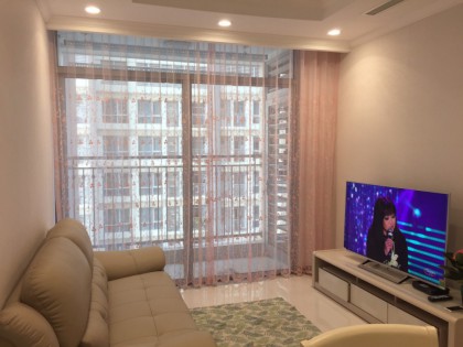 2 bedroom apratment view pool in Vinhomes Central Park for rent