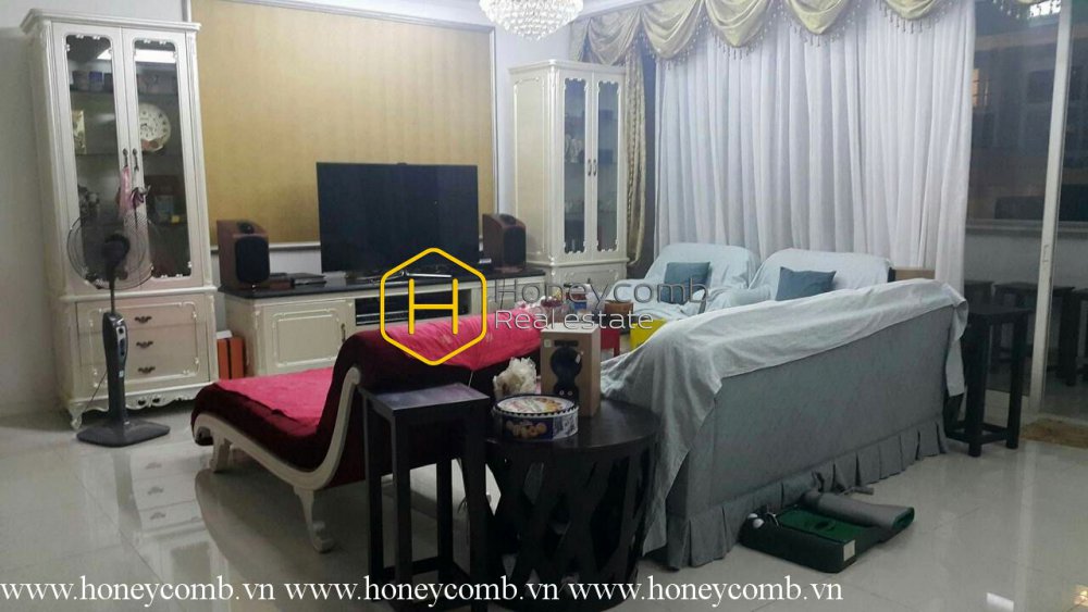 Cho thuê căn hộ The Estella với 3 phòng ngủ, lầu thấp, tầm nhìn ra hồ bơi