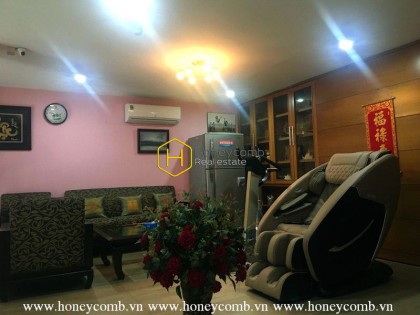 Căn biệt thự rộng lớn với cách bài trí cổ kinh cho thuê tại Quận 2