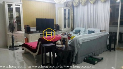 Cho thuê căn hộ The Estella với 3 phòng ngủ, lầu thấp, tầm nhìn ra hồ bơi