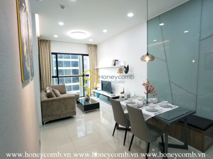 Live the lifestyle you deserve with this classy high-storey apartment in The Ascent for rent