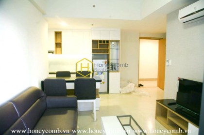 Two bedrooms apartment with pool view in Masteri for rent