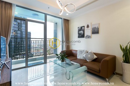 Move into this upscale apartment in Vinhomes Central Park to enjoy the amazing lifestyle that you deserve!