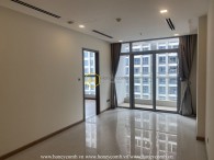 Sparkly river view with overwhelming sunlight in Vinhomes Central Park apartment