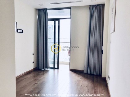 How well lit it is in this apartment at Vinhomes Central Park