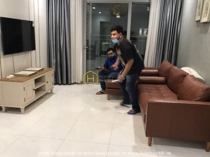 Incredible apartment for rent in Vinhomes Central Park : Hot every hour, profitable every day