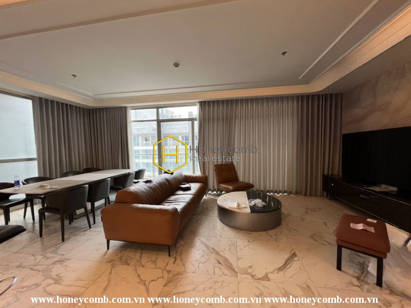 Những gì bạn có thể thấy đầu tiên ở căn penthouse Vinhomes Central Park này là sự ấm áp và sang trọng ! Hiện cho thuê !