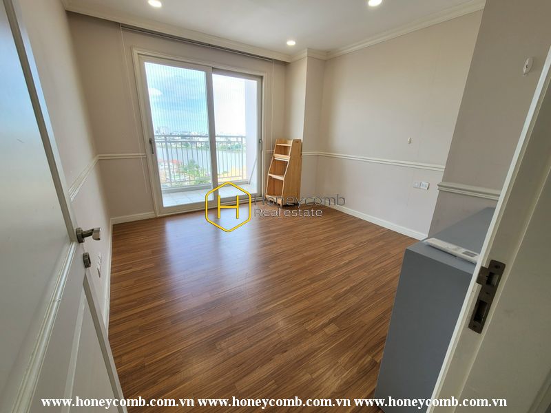 Design your home in this home with cozy hue layout and airy river view in Xi Riverview Palace