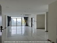 Vinhomes Central Park apartment: prestigious location with high-end amenities