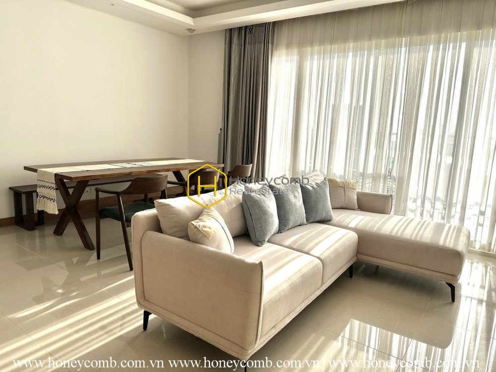 Noble Space And Design Exuding From The Xi Riverview Palace Apartment