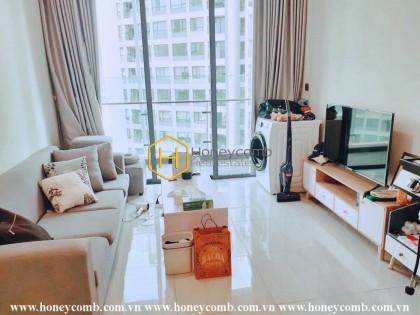 Lovely decor with fashionating style in this superior Q2 Thao Dien apartment for rent