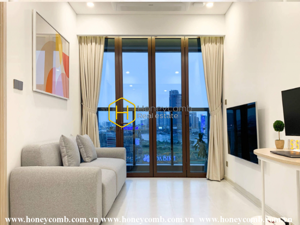 Welcome the sun everyday in the stunning The Metropole Thu Thiem apartment