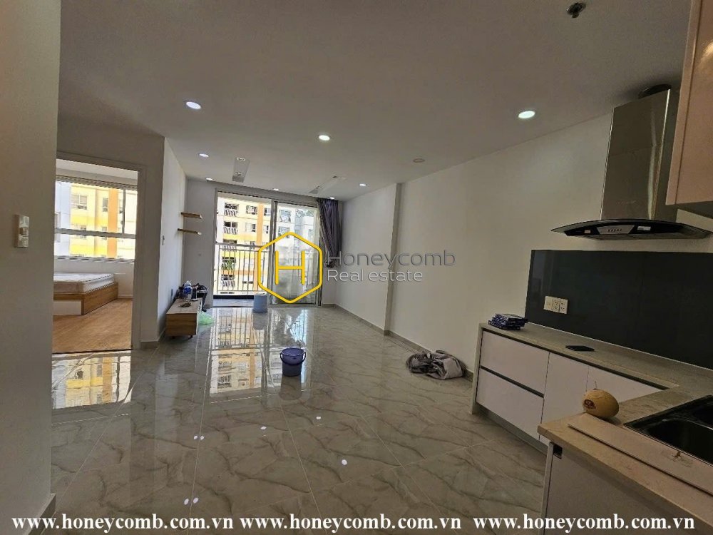 The beauty of this Tropic Garden apartment is so gorgeous