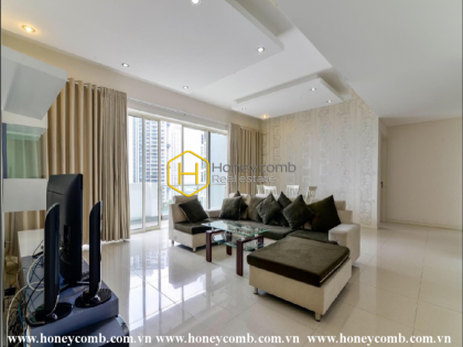 The 3 bed-apartment is so spacious with breathtaking view and modern design at Estella