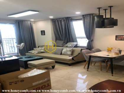 Such a sophisticated apartment in Tropic Garden