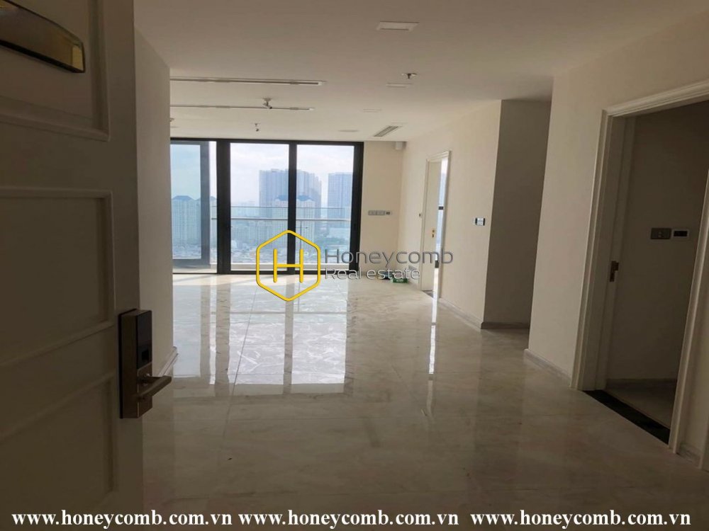 Let personalize your own dream home in this unfurnished apartment at Vinhomes Golden River