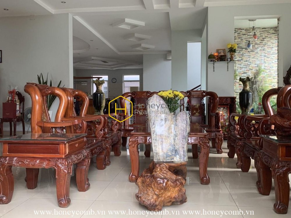 Beautiful rustic villa for rent located in prestigious location – District 2