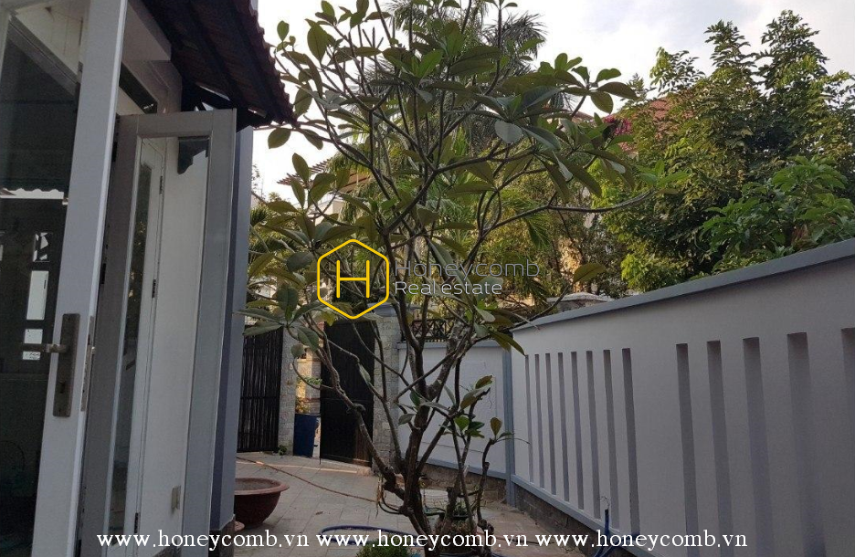 Large living space villa compound for rent in Tran Nao – District 2