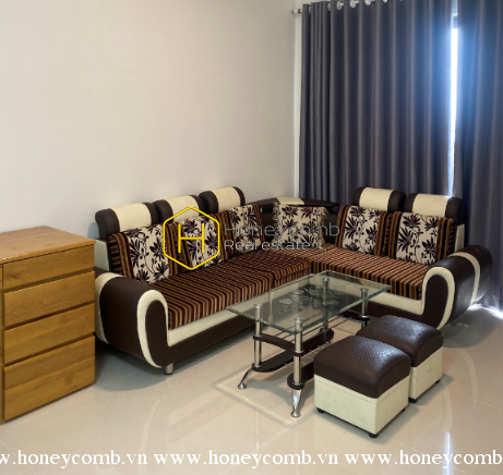 Căn hộ thiết kế tối giản tại The Sun Avenue cho thuê