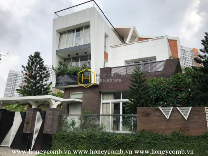 Innovative design with superb living space villa for rent located in prestigious District 2