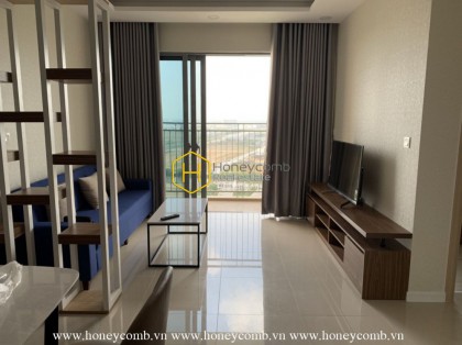 Minimalist apartment with modern interior for lease in lease in Palm Heights