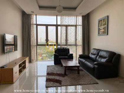 Fully-furnished apartment with simple design in The Vista for rent