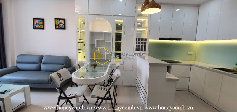 Ngất ngây với sự pha trộn giữa thiết kế Đông Âu và thiết kế Á Châu trong căn hộ The Sun Avenue