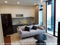 Căn hộ đầy đủ nội thất ở Vinhomes Golden River đang chờ đón chủ mới